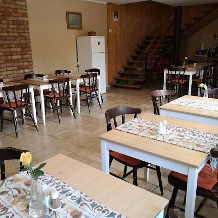Hotel Székely Vendégház à Esztergom Extérieur photo