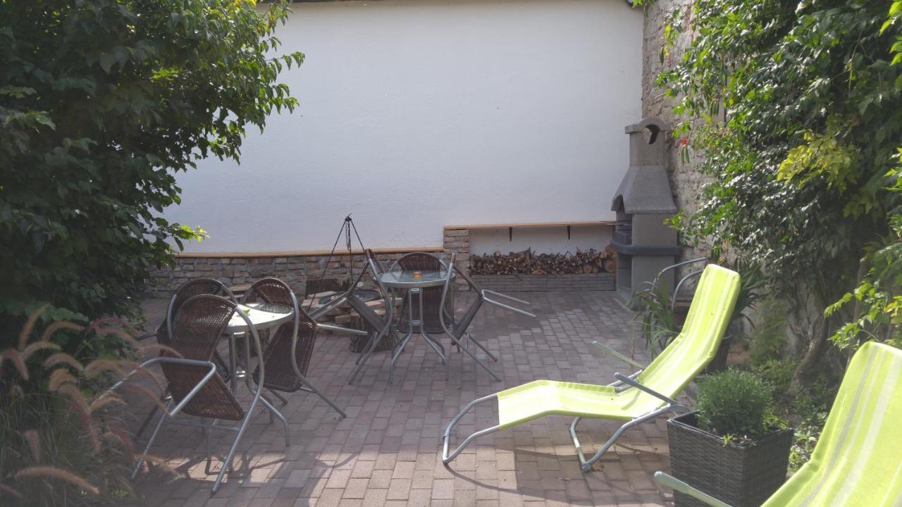 Hotel Székely Vendégház à Esztergom Extérieur photo