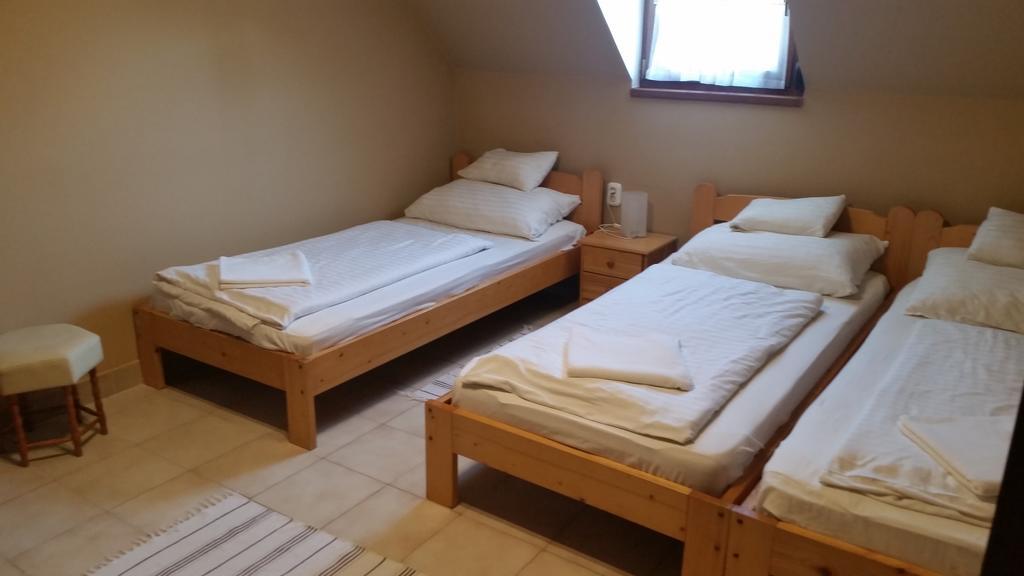 Hotel Székely Vendégház à Esztergom Chambre photo